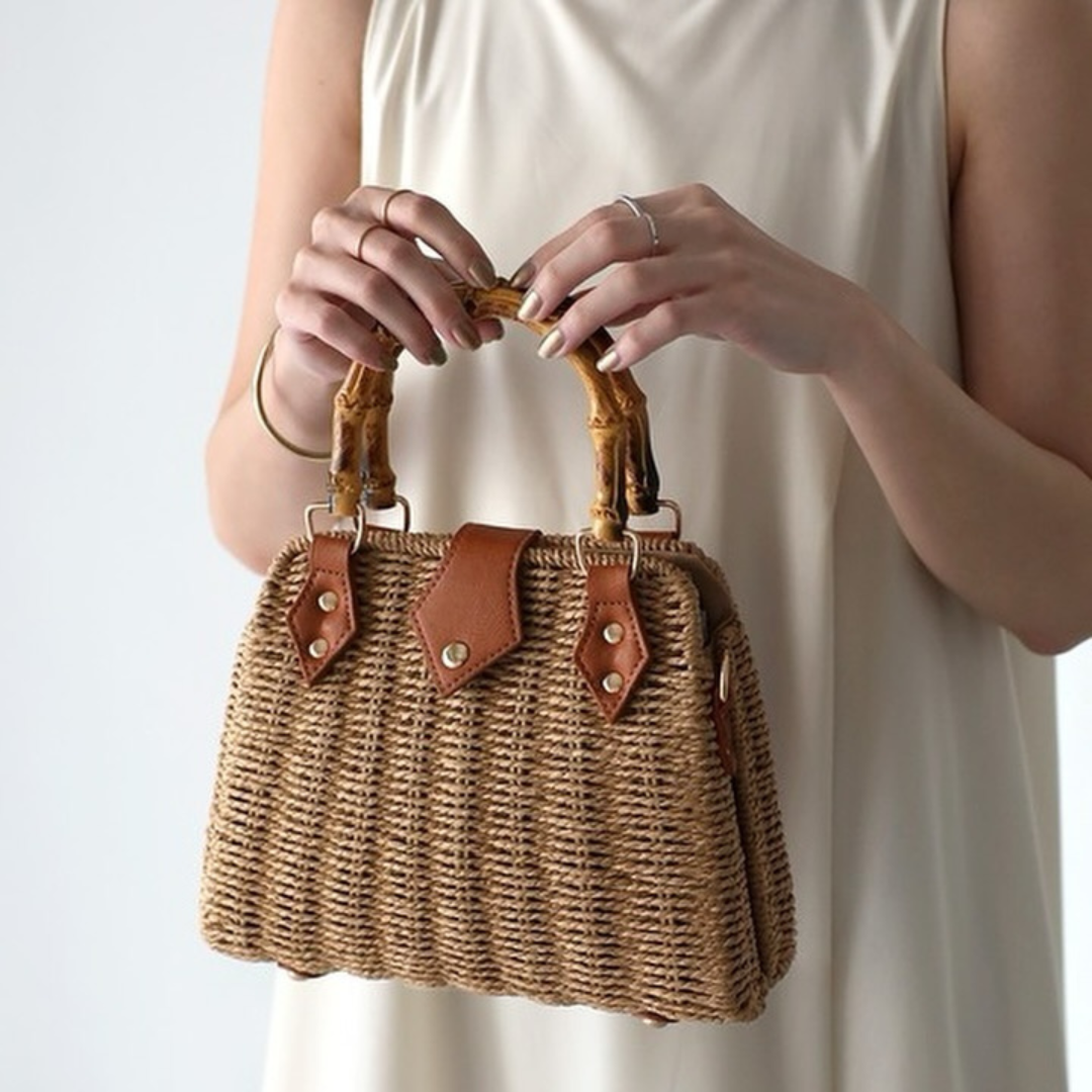 Bolsa de Palha com alça de Bambu Tassel